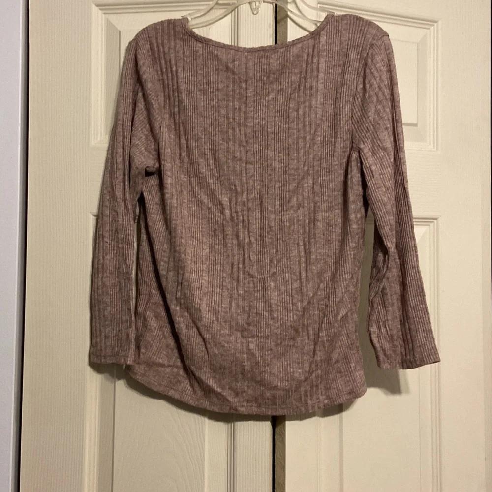 Buttoned Half Sleeve Shirt - Picture 5 of 5